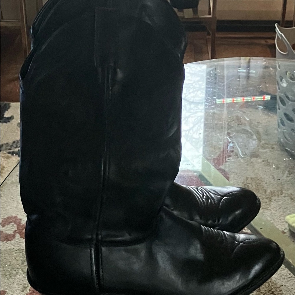 Women’s Laredo Black Leather Cowboy Boots !Accepting Offers/Bundle Deals!